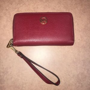 NWOT Michael Kors wallet/ wristlet